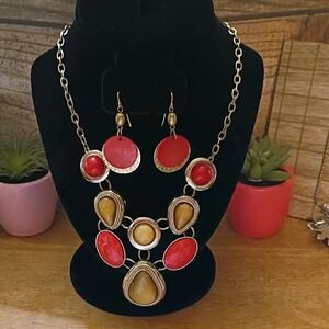Elegant Red and Gold Necklace and Earring Set
